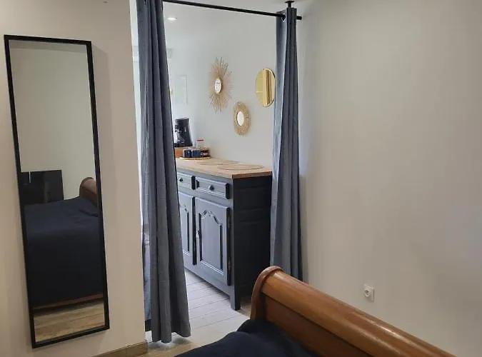 Les De Ninon ホテル